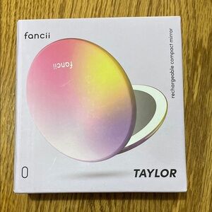 Fancii Taylor Rechargeable Compact Mirror